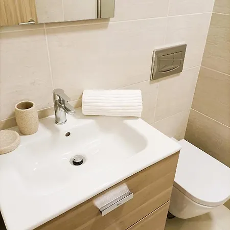 Elite 4b Apartment *